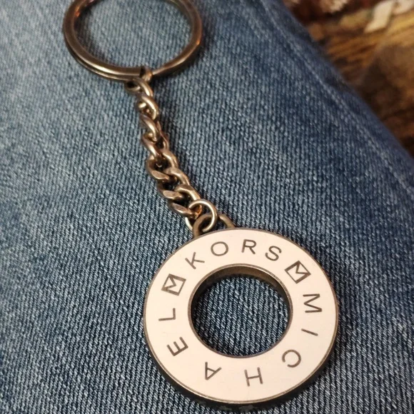 Michael Kors Metal Keychain Charm - Picture 2 of 6